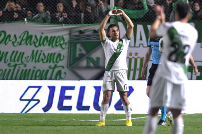 Banfield se llevó el clásico del sur