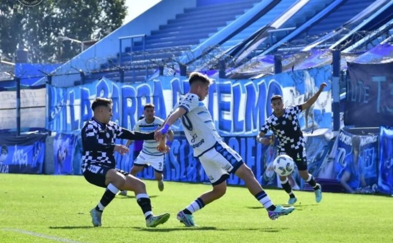 Tras la sanción, San Telmo volvió a jugar, empató y no se pudo trepar a la punta