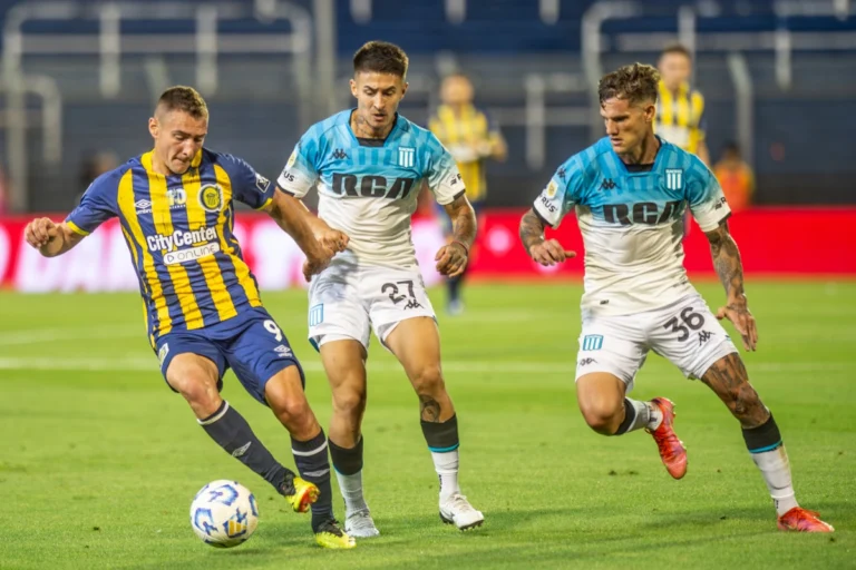 Racing derrotó a Central y enciende la lucha por el campeonato