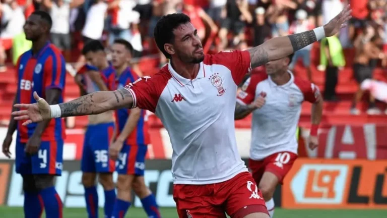 Huracán le ganó a San Lorenzo y se quedó con el clasico porteño