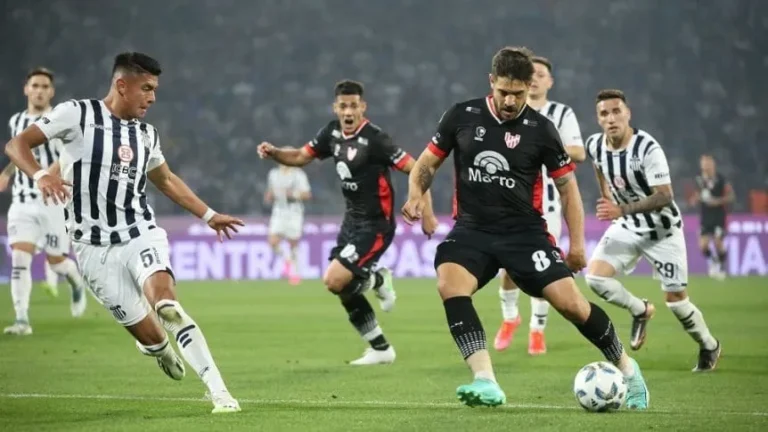 Talleres e Instituto igualaron sin goles