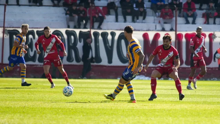Atlanta venció a Deportivo Maipú y afianzó su liderato en la zona A