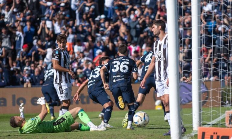 Independiente Rivadavia se llevó el clásico Mendocino